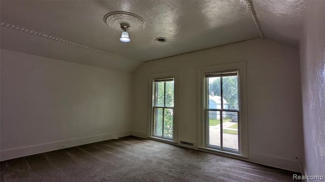 104 Grand Avenue, Mount Clemens, MI 48043