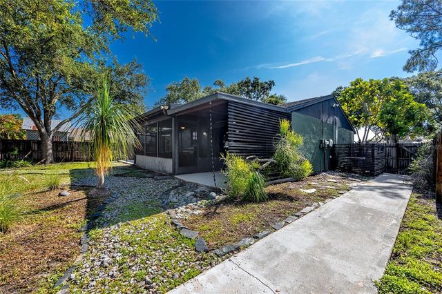 608 TIMBER BAY CIRCLE E, Oldsmar, FL 34677
