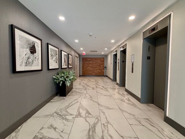 8-10 Museum Way 2324, Cambridge, MA 02141