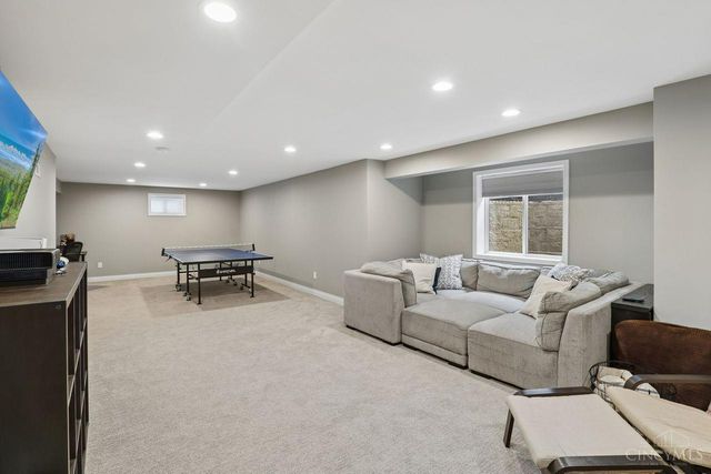 616 Haybrooke Drive, Hamilton Twp, OH 45039