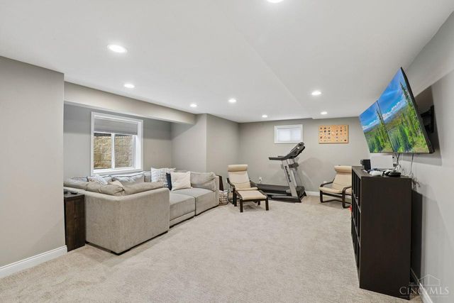 616 Haybrooke Drive, Hamilton Twp, OH 45039