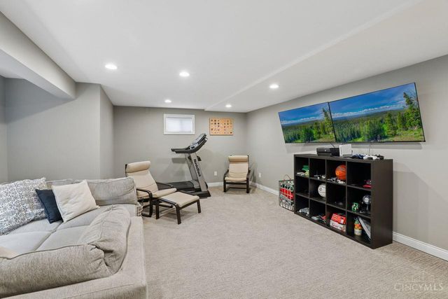 616 Haybrooke Drive, Hamilton Twp, OH 45039