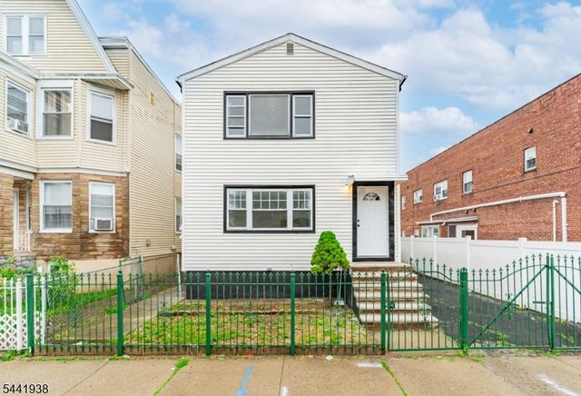 284 2Nd Ave, Newark City, NJ 07107