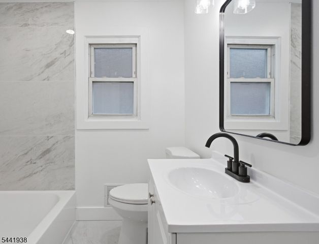 284 2Nd Ave, Newark City, NJ 07107