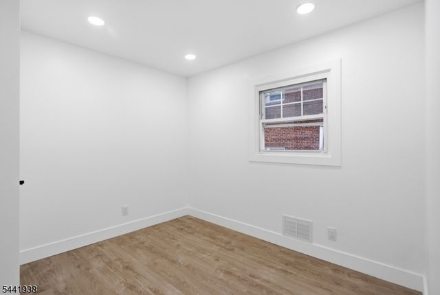 284 2Nd Ave, Newark City, NJ 07107