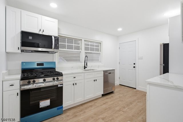 284 2Nd Ave, Newark City, NJ 07107