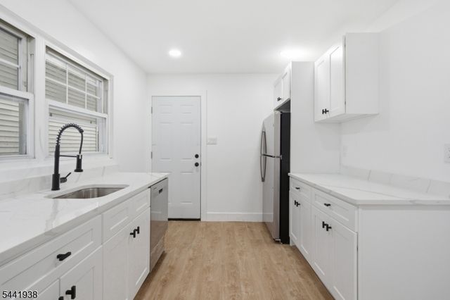 284 2Nd Ave, Newark City, NJ 07107