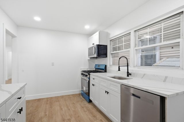 284 2Nd Ave, Newark City, NJ 07107
