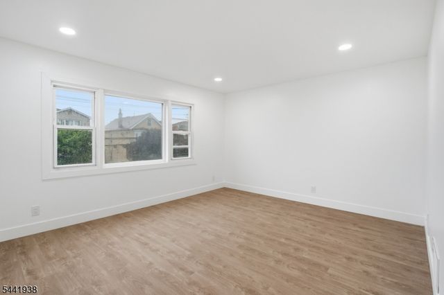284 2Nd Ave, Newark City, NJ 07107