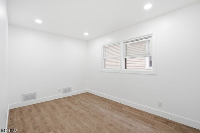 284 2Nd Ave, Newark City, NJ 07107