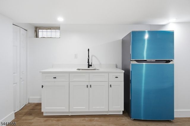 284 2Nd Ave, Newark City, NJ 07107