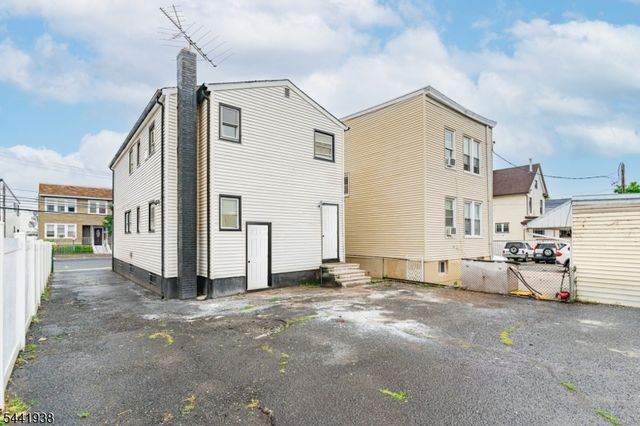 284 2Nd Ave, Newark City, NJ 07107