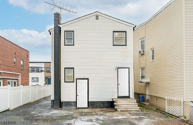 284 2Nd Ave, Newark City, NJ 07107
