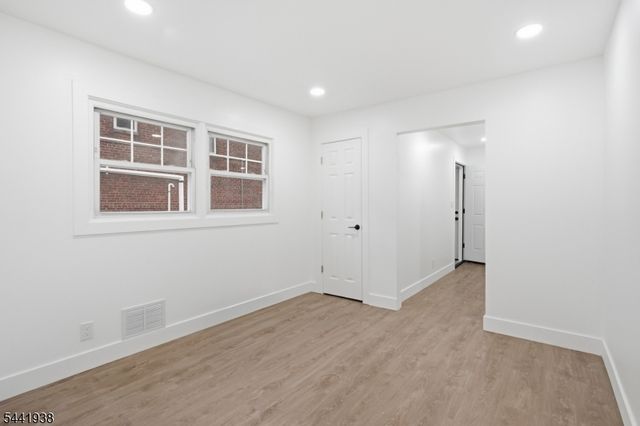284 2Nd Ave, Newark City, NJ 07107