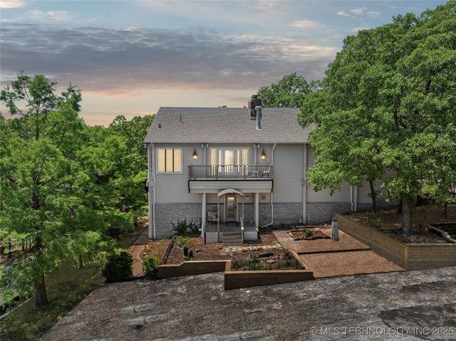 2 Diamond Head Drive, Sand Springs, OK 74063