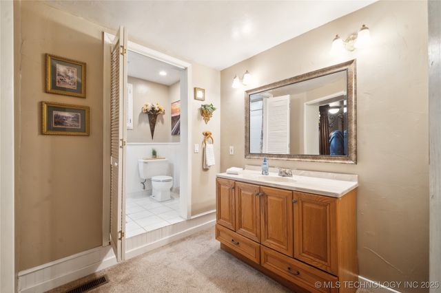 2 Diamond Head Drive, Sand Springs, OK 74063