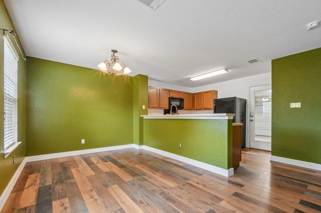 263 Quarter Ave, Buda, TX 78610