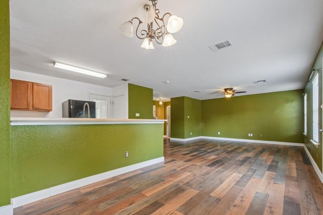263 Quarter Ave, Buda, TX 78610
