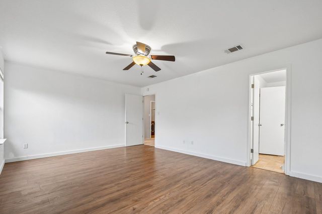 263 Quarter Ave, Buda, TX 78610