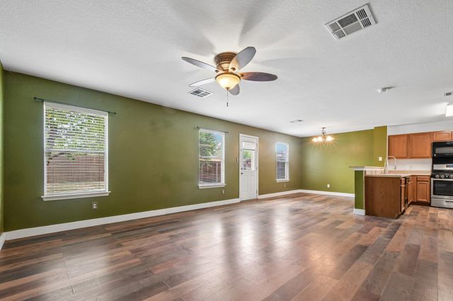 263 Quarter Ave, Buda, TX 78610