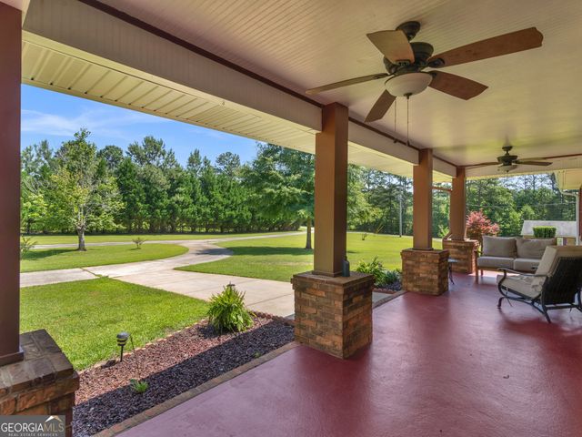 525 Levi Barnes Road, Jackson, GA 30233