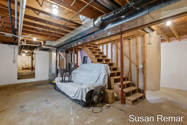 212 Mill Street, Ionia City, MI 48846