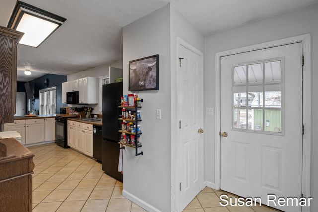 212 Mill Street, Ionia City, MI 48846