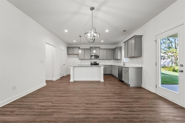 546 Lillian Way, Statham, GA 30666