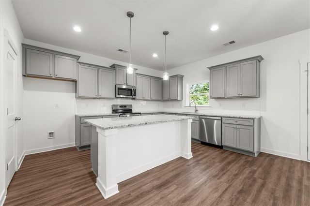 546 Lillian Way, Statham, GA 30666