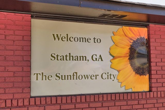 546 Lillian Way, Statham, GA 30666