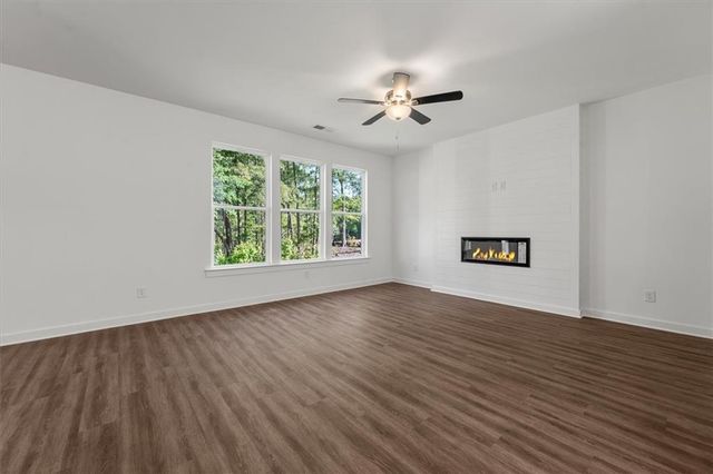 546 Lillian Way, Statham, GA 30666