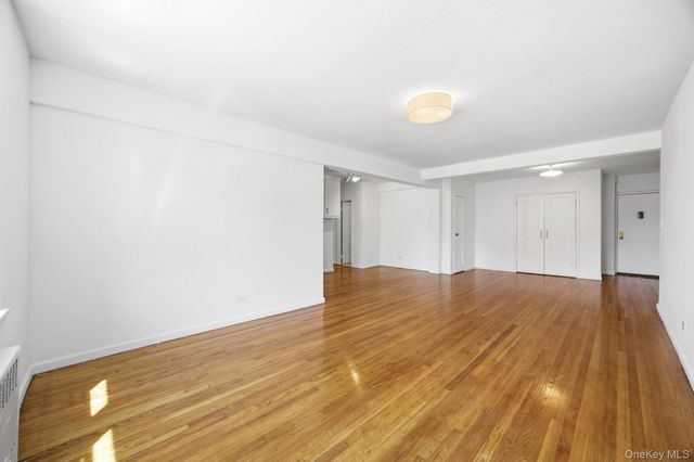 800 Grand Concourse 2DN, Bronx, NY 10451