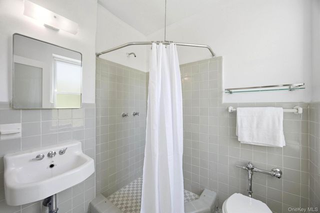 800 Grand Concourse 2DN, Bronx, NY 10451