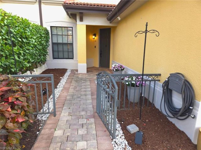 1318 Corso Palermo CT 3, Naples, FL 34105