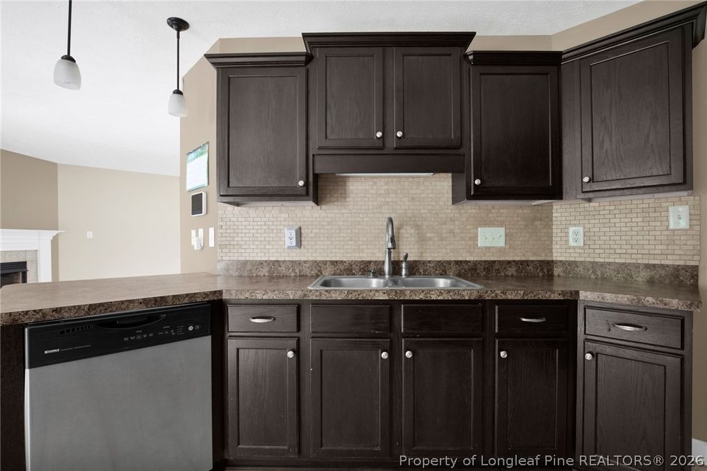 467 Thorncliff Drive, Raeford, NC 28376 — photo 14