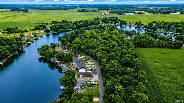3097 E Stahl Road, Monon, IN 47959