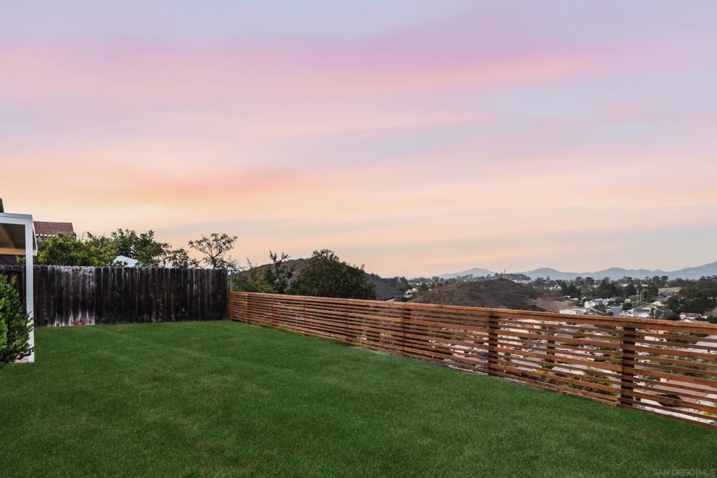 11293 Linares St, San Diego, CA 92129 — exterior