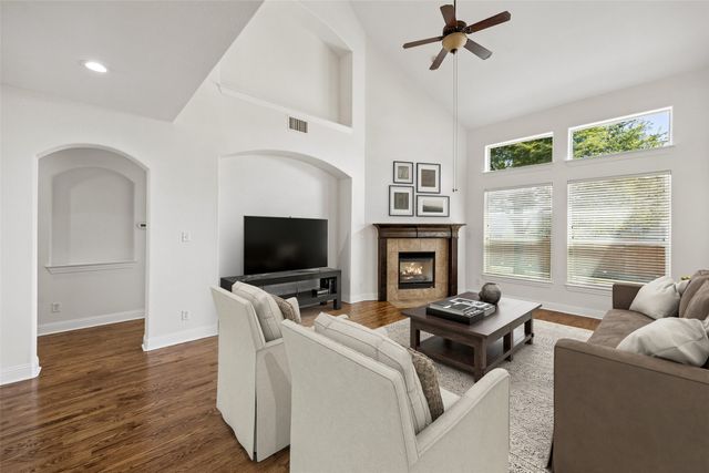 7306 Comal Drive, Irving, TX 75039