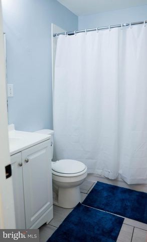 4124 Ames St NE Apt 13, Washington, DC 20019