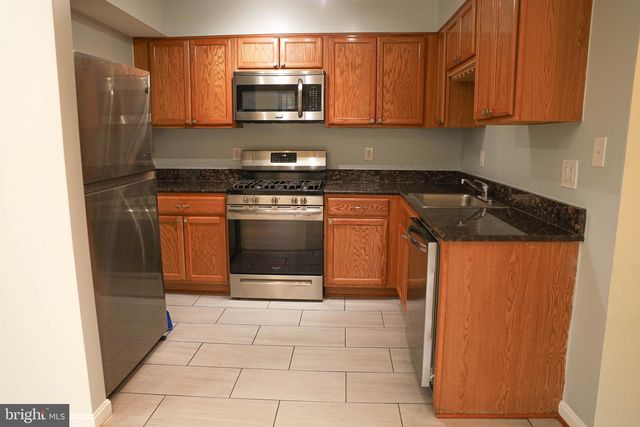 4124 Ames St NE Apt 13, Washington, DC 20019