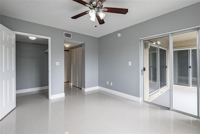 2600 S University Drive 124, Davie, FL 33328