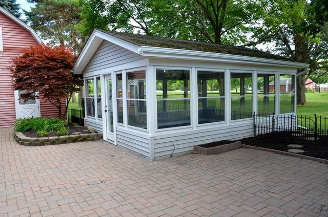 50400 Fairchild Road, New Baltimore, MI 48051