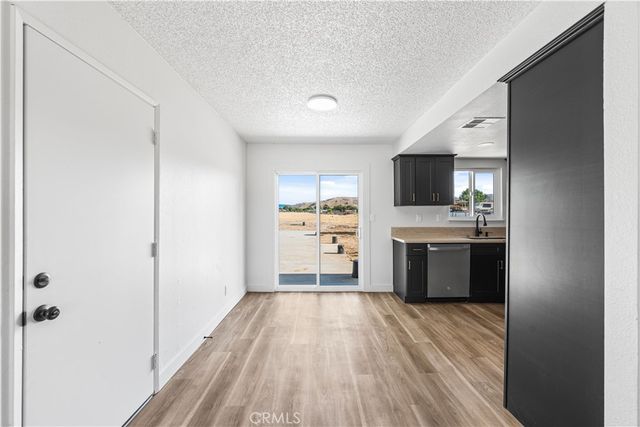 16114 Valeport, Lancaster, CA 93535