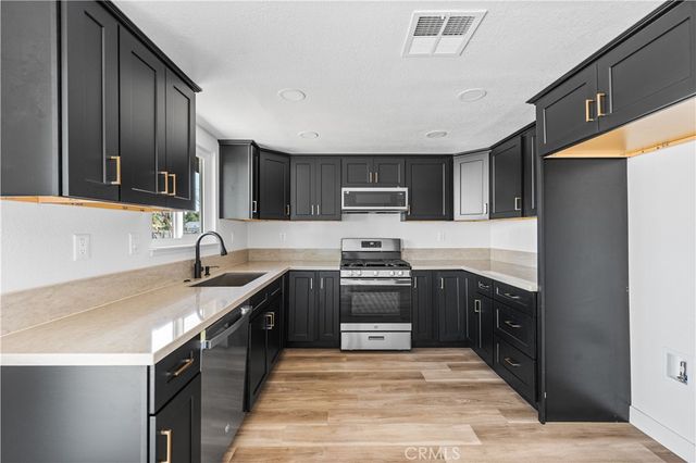 16114 Valeport, Lancaster, CA 93535