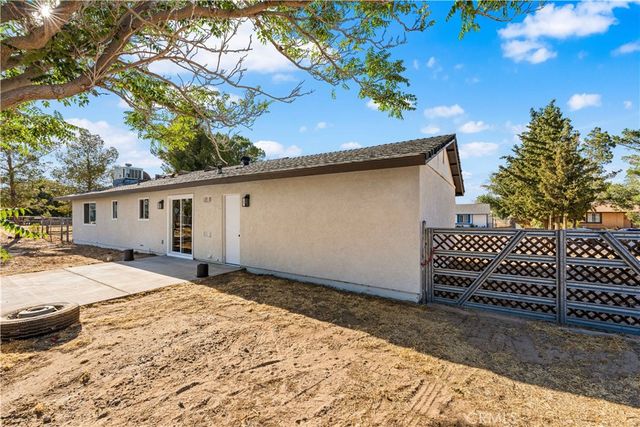 16114 Valeport, Lancaster, CA 93535
