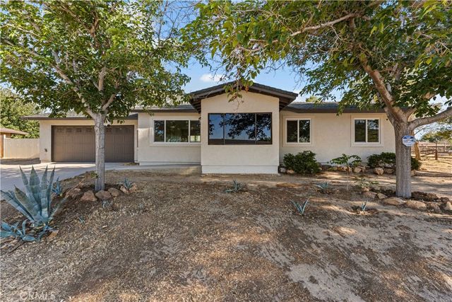 16114 Valeport, Lancaster, CA 93535