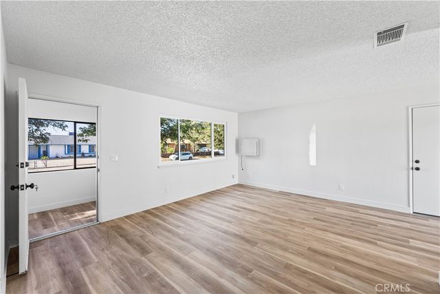 16114 Valeport, Lancaster, CA 93535