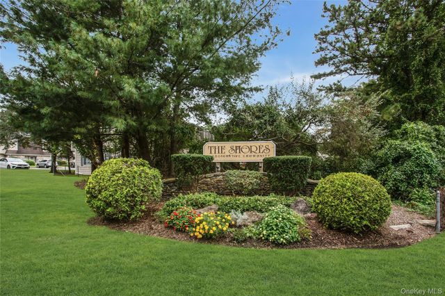 94 Gauguin Court 94, Middle Island, NY 11953