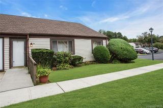 94 Gauguin Court 94, Middle Island, NY 11953