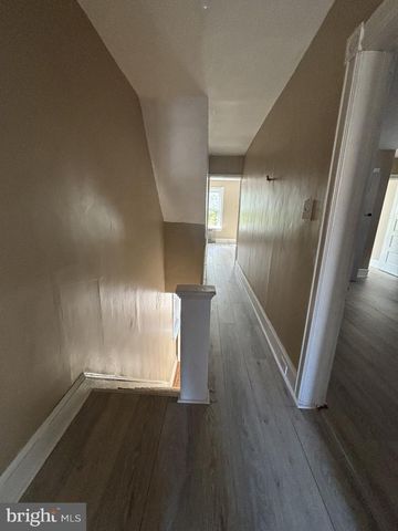 16 BARNT AVE, Trenton, NJ 08611